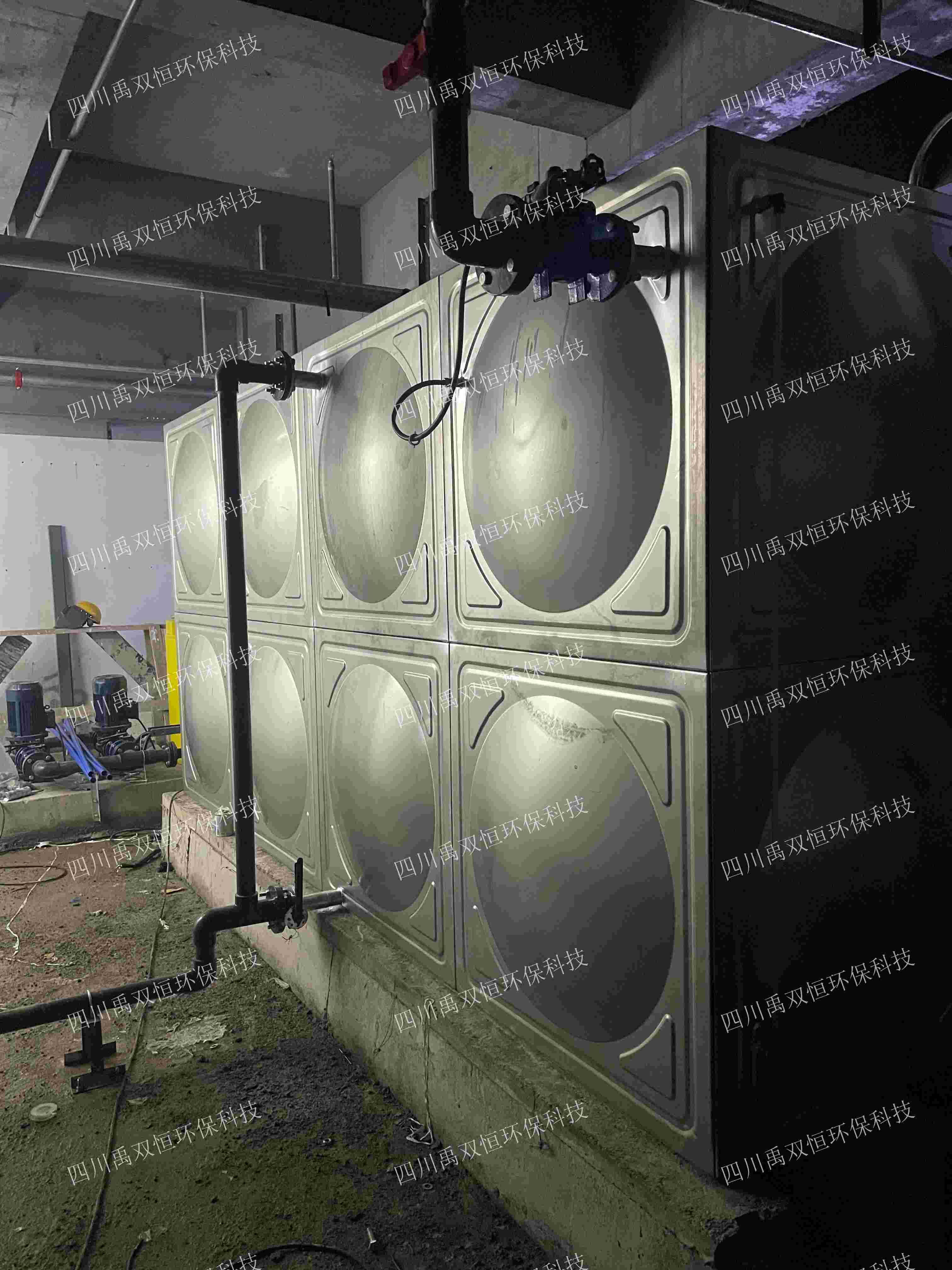 安市天全县始阳镇文昌华府商业开发项目机房雨水收集系统施工图片（机房）