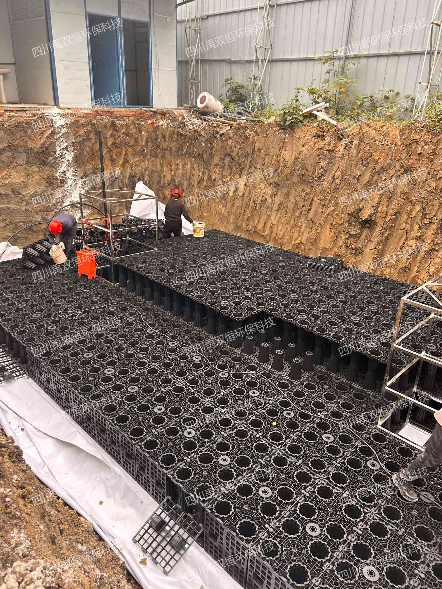 德阳旌阳区城建活力城九区小市政雨水收集项目PP模块安装圆满完成