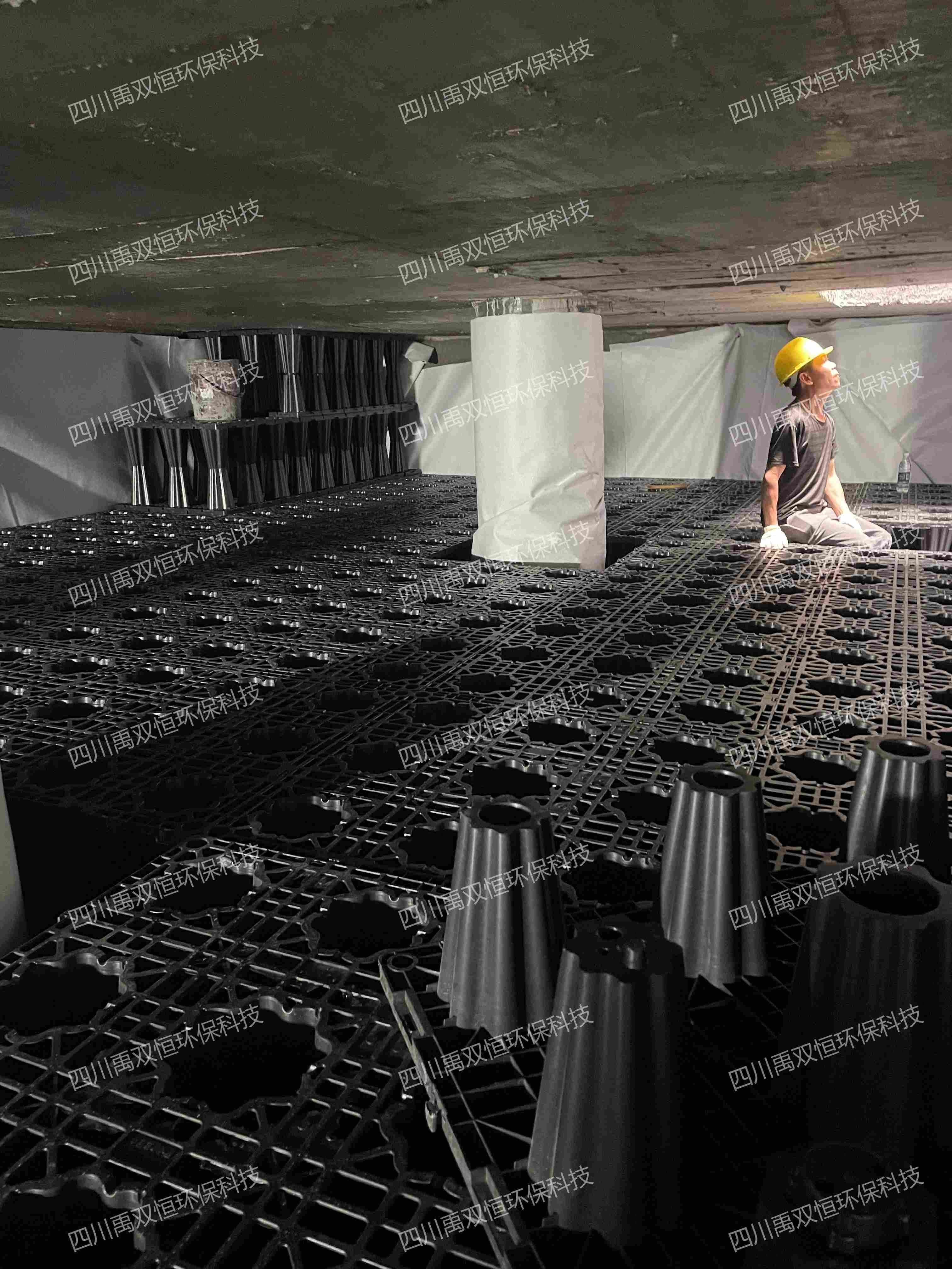 西昌经久雨水收集系统第三套模块安装完成