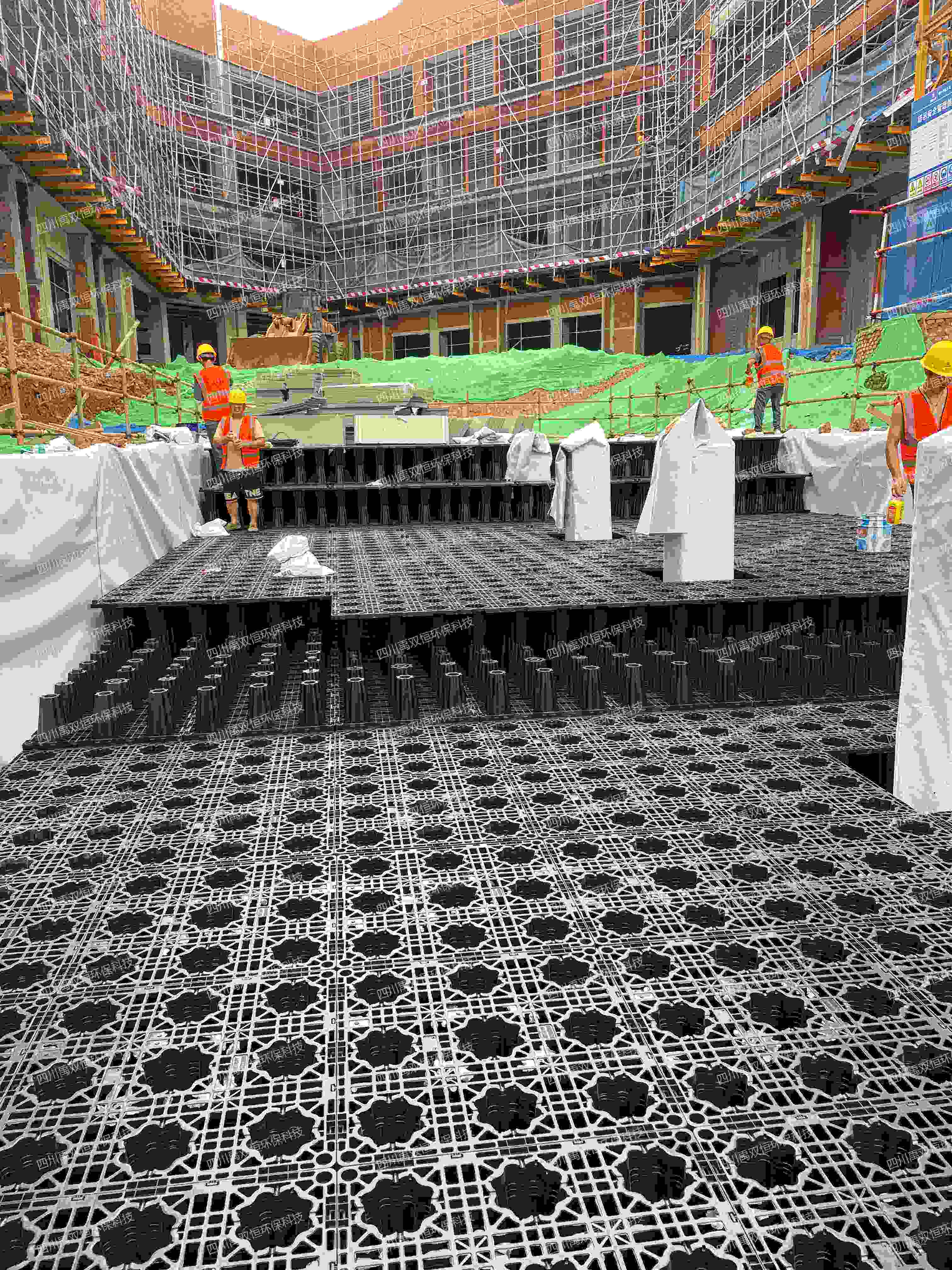 青台山雨水收集系统576方模块安装完成